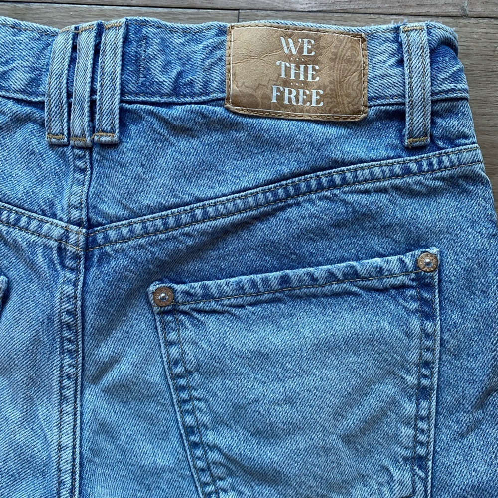 We The Free Ivy Mid Rise Short - Picture 6 of 10